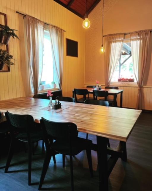 Penzion & Restaurace U Vily Sezimovo Usti Eksteriør billede